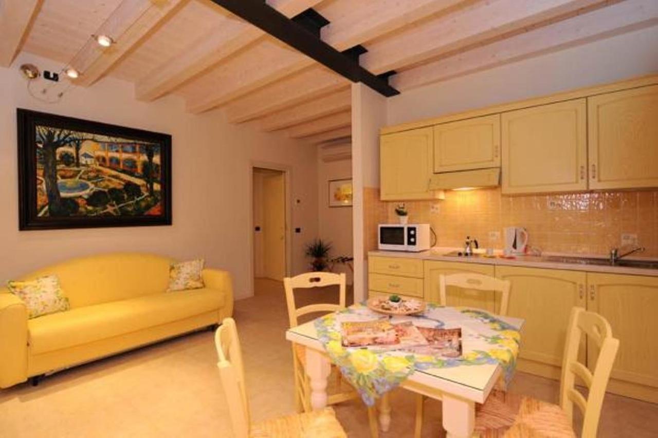 Residence Ca Di Capri Буссоленго Экстерьер фото